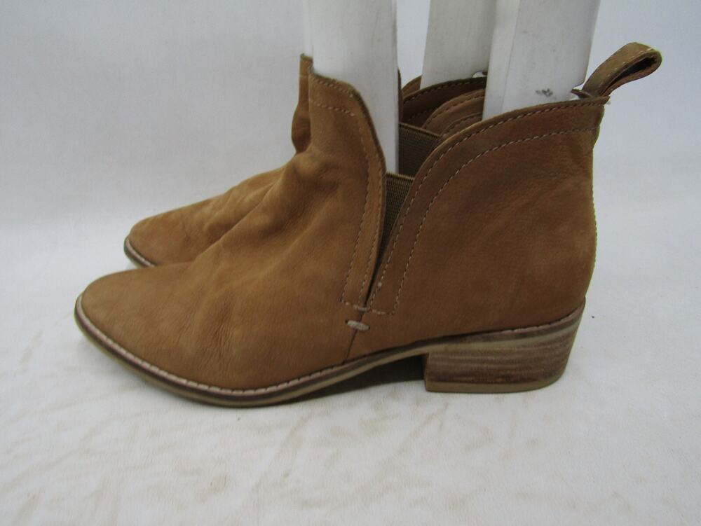 Dolce Vita Womens Sz 6.5 M Light Brown Suede Chelsea Ankle Fashion Boots Bootie